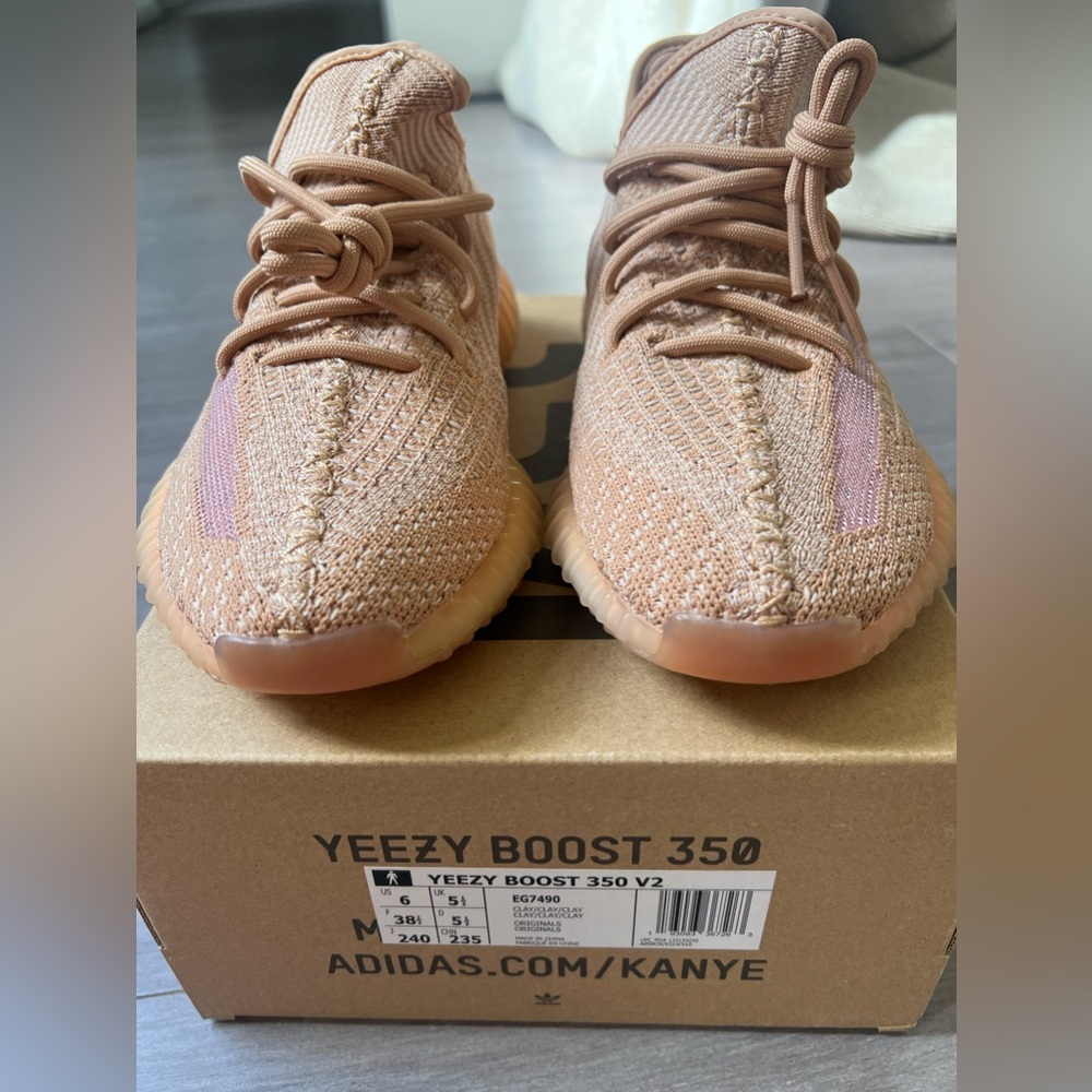 Yeezy Adidas 350 V2 Clay. Size 6. With Box. From Stock X